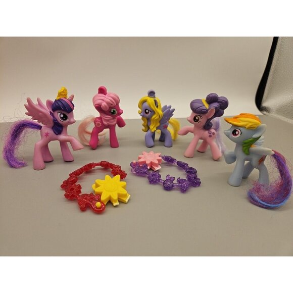 My Little Pony Assortment 3" Tall Figurines w Accessories Lot Of 7 - Picture 1 of 5